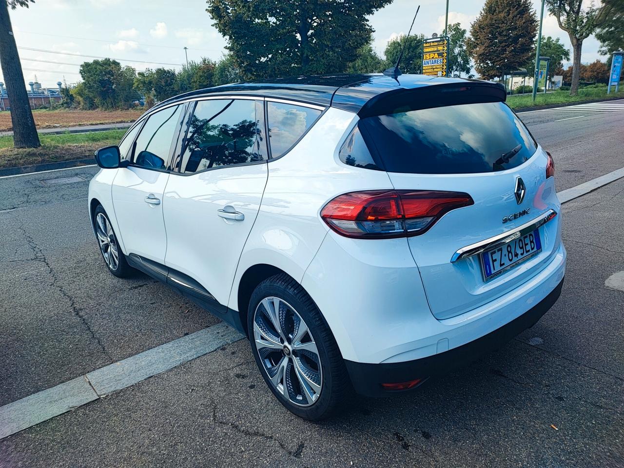 Renault Scenic Scénic TCe 160 CV EDC FAP Initiale Paris