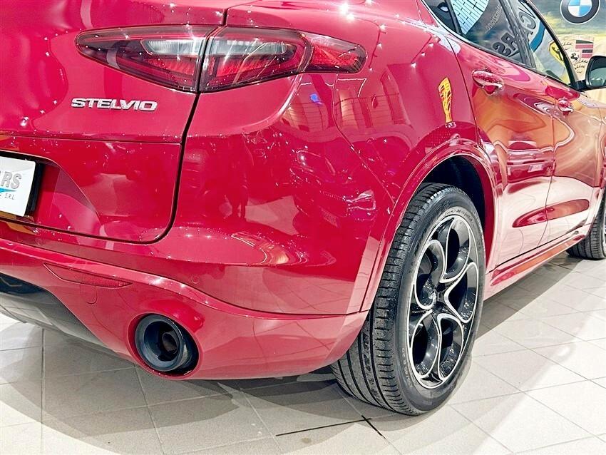 Alfa Romeo Stelvio 2.2 Turbodiesel 210 CV AT8 Q4 Veloce