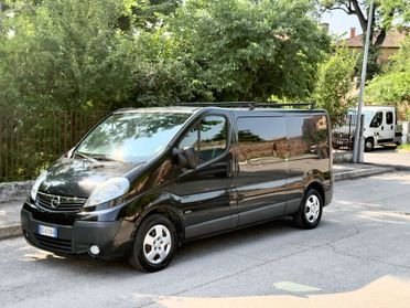Opel Vivaro 27 2.5 CDTI PC-TN Combi Semivetrato