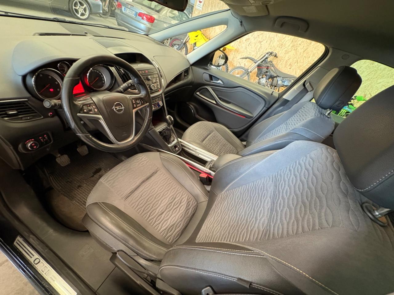 Opel Zafira Tourer 2.0 CDTi 130CV 7 Posti