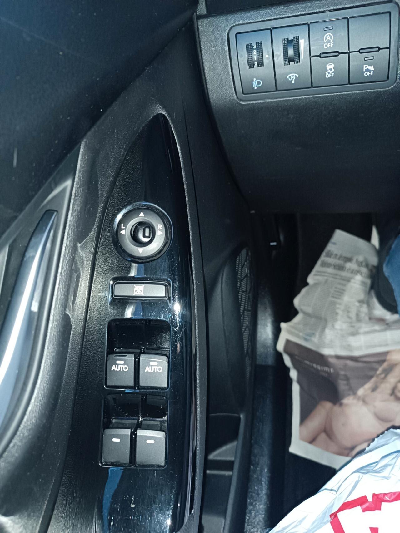 Hyundai iX20 1.4 CRDI 90 CV XPOSSIBLE TETTO APRIBILE FULL