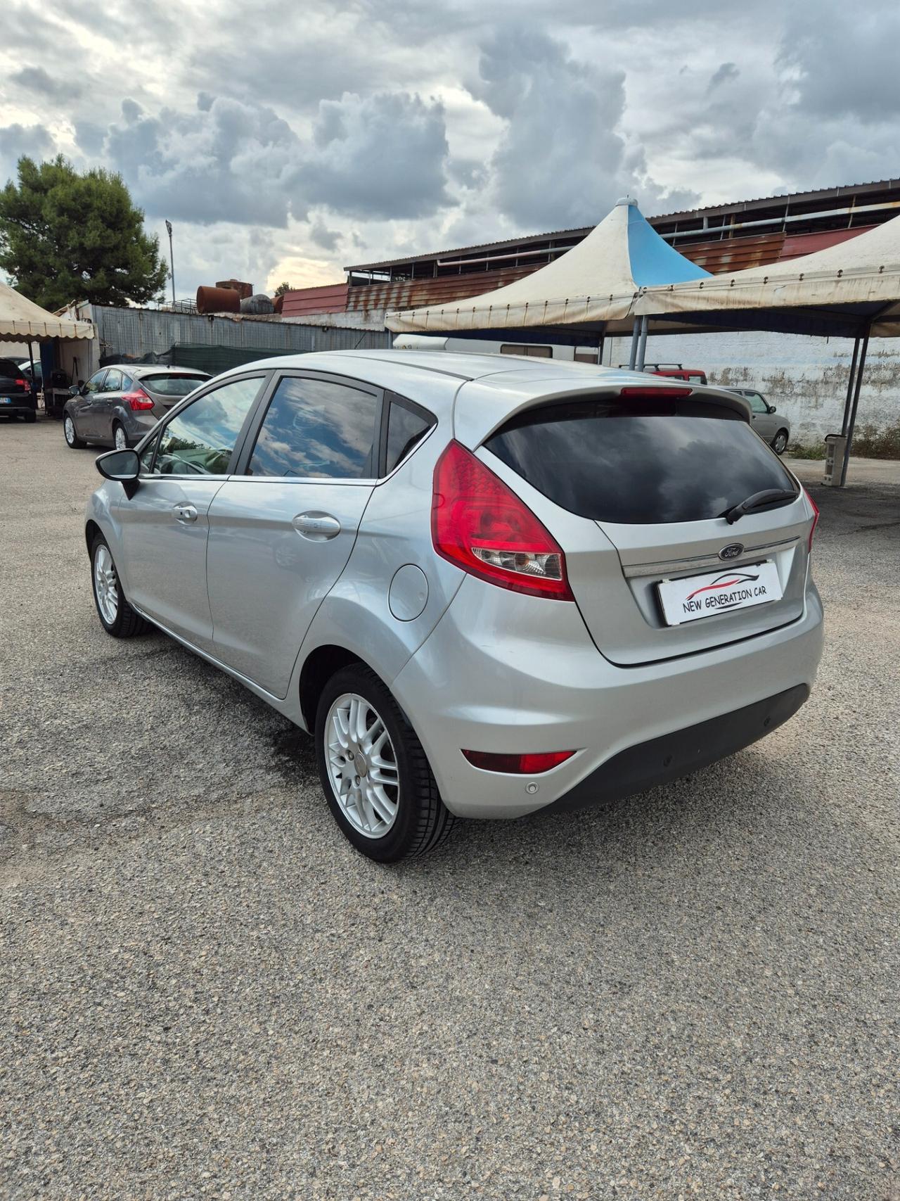 Ford Fiesta 1.4 5 porte Bz.- GPL Titanium