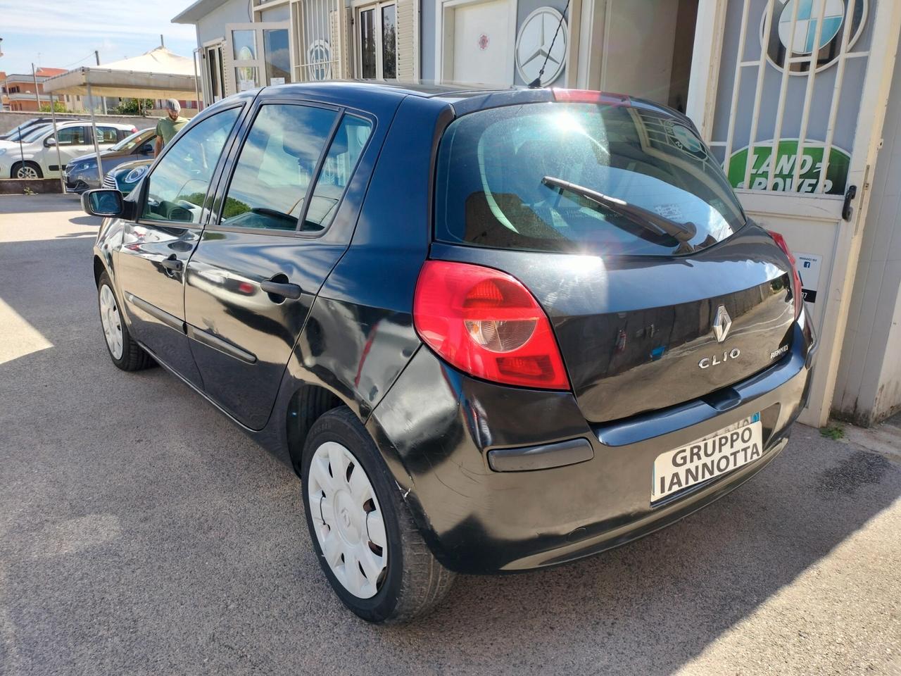 RENAULT CLIO 1.5 DCI 65 C.V. UNICO PROPRIEATARIO
