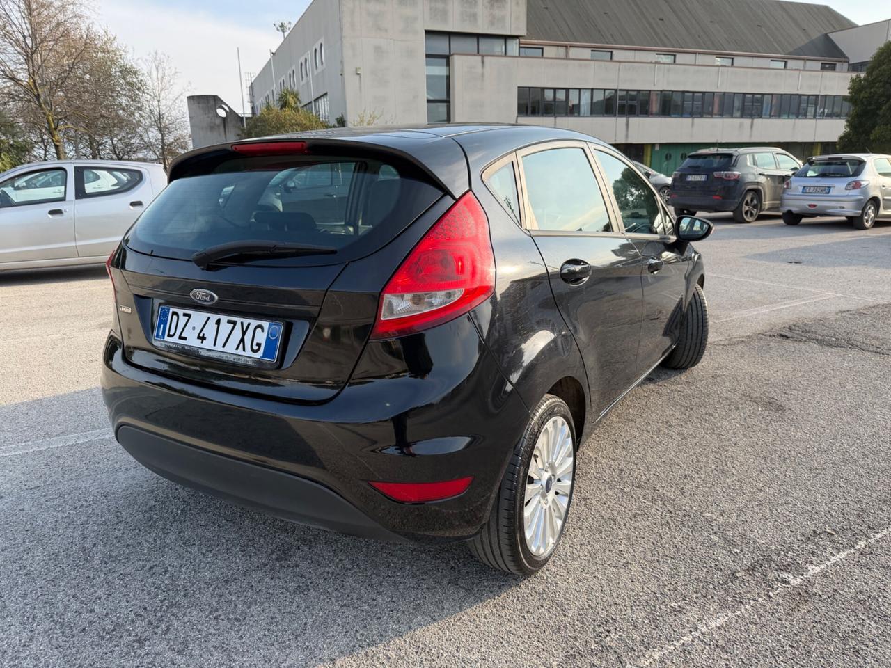 Ford Fiesta 1.4 TDCi 5p. Titanium