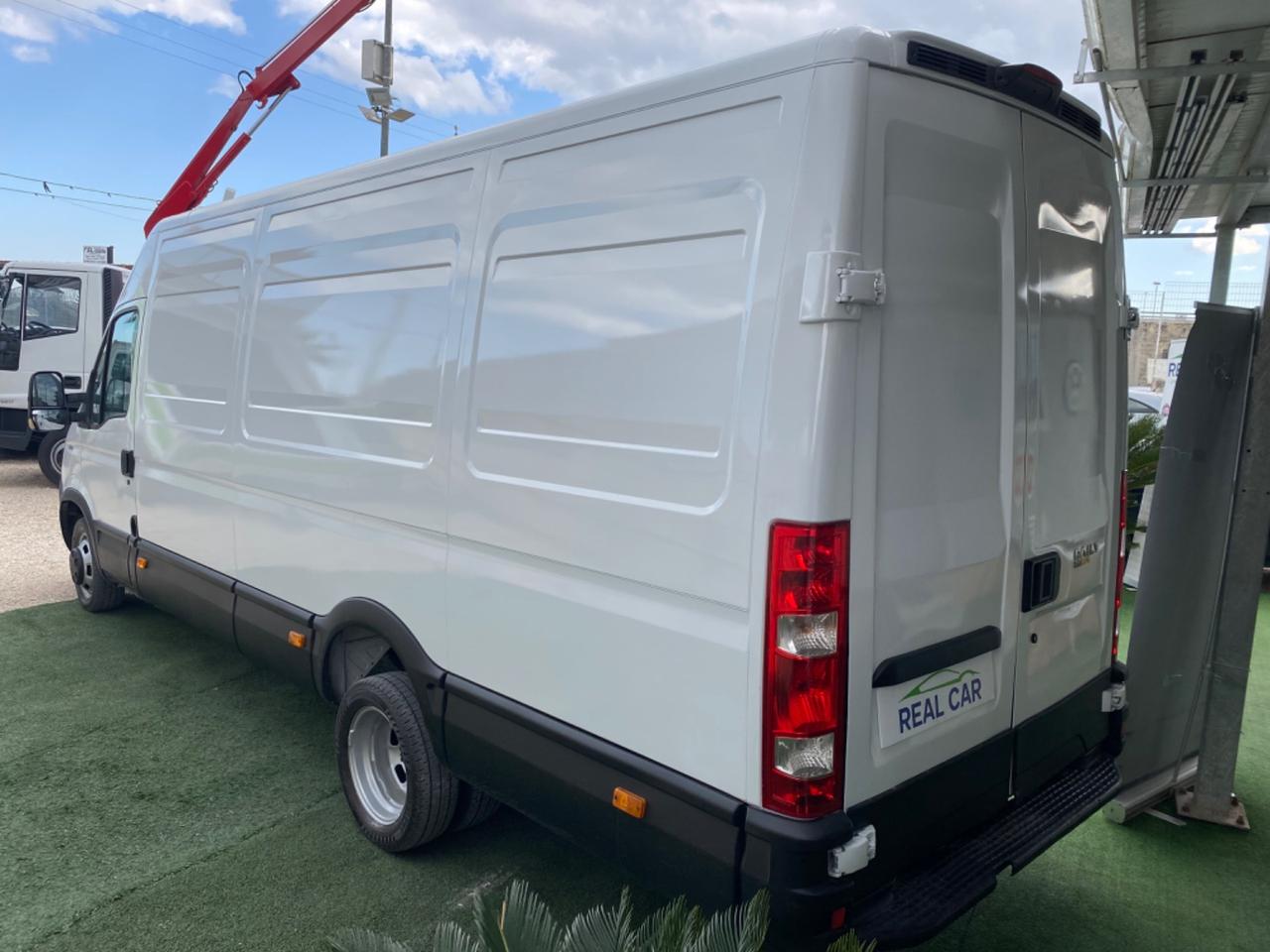 Iveco Daily 3.0 Gemellato XL Max Anno 2010