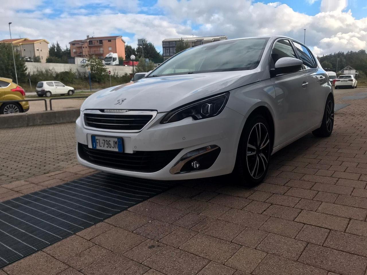 Peugeot 308 BlueHDi 120 S&S Business