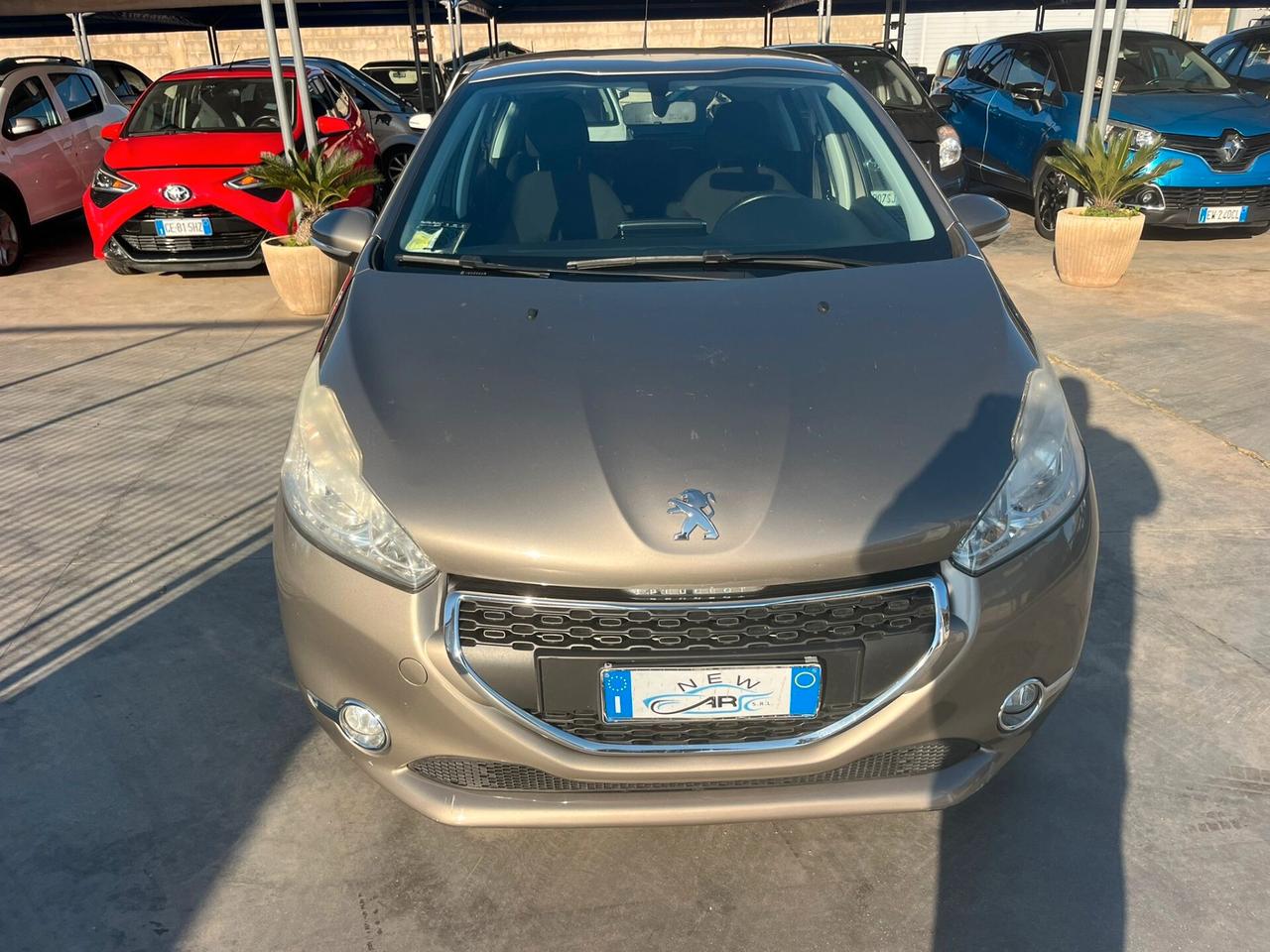 Peugeot 208 1.4 HDi 68 CV 5 porte Business