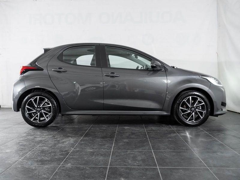 Toyota Yaris Hybrid Trend MY22