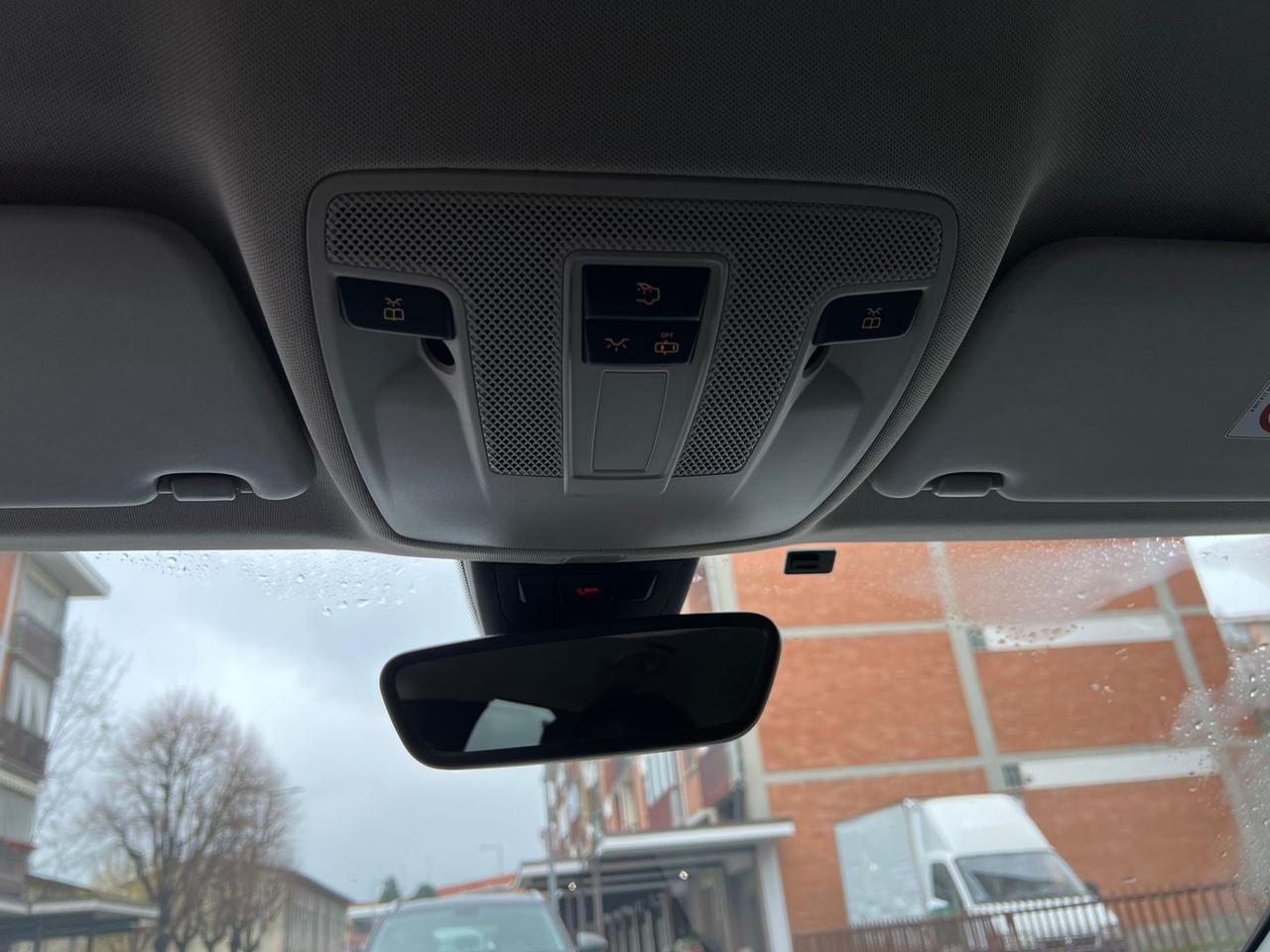 Mercedes-Benz CLA 200 D Premium