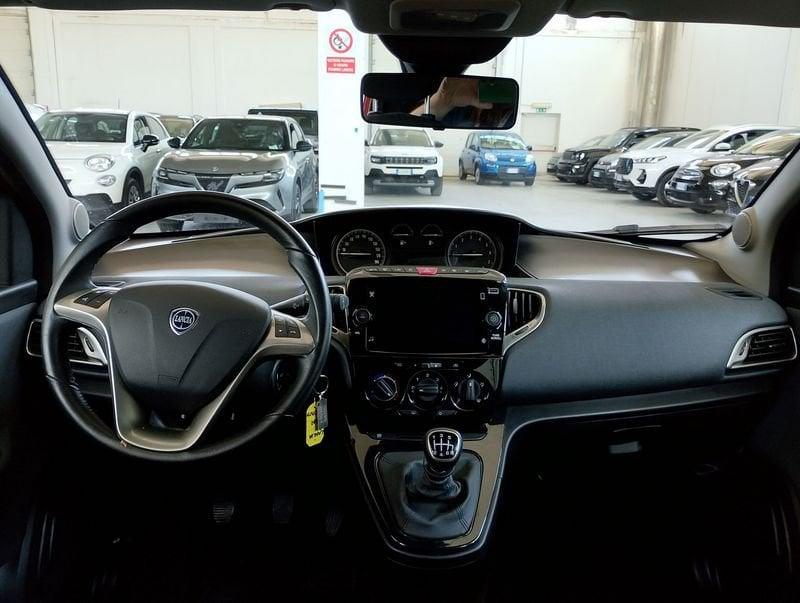 Lancia Ypsilon 1.0 FireFly 5 porte S&S Hybrid Gold Plus