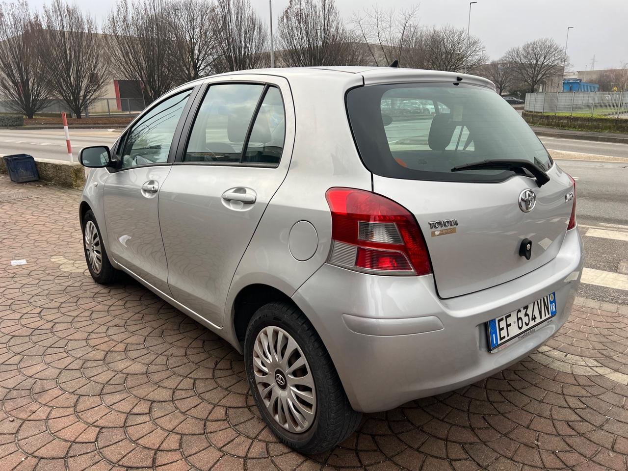Toyota Yaris 1.0 benz - Garanzia 12 Mesi