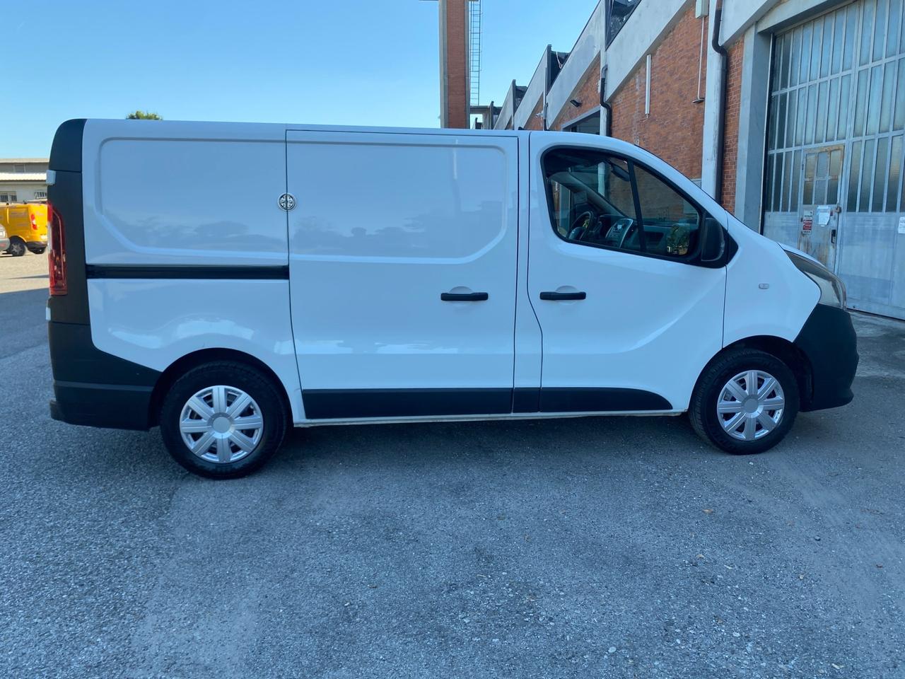 Nissan NV300 29 1.6 dCi 120CV PC-TN Van