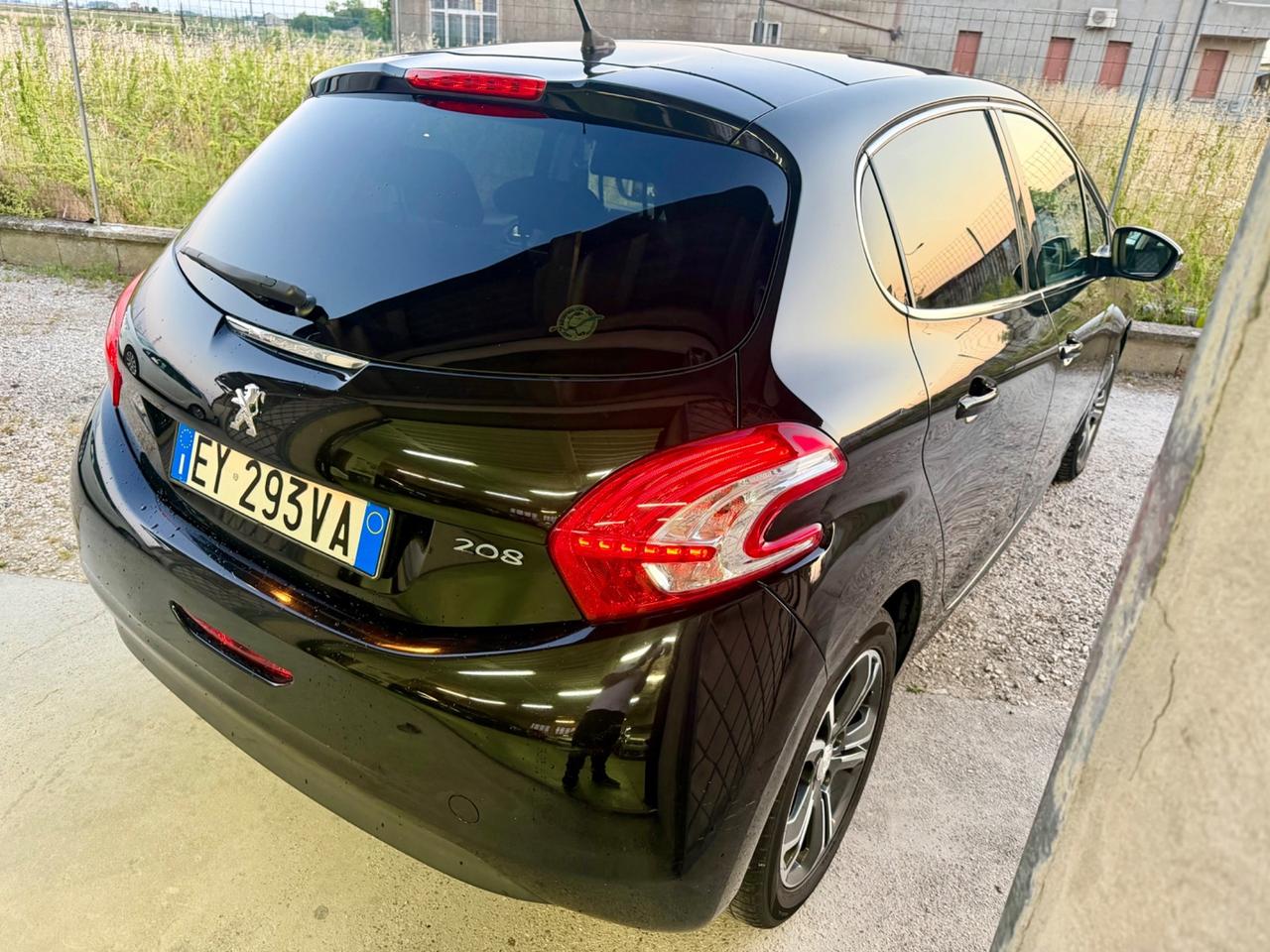 Peugeot 208 PureTech 82 5 porte Allure