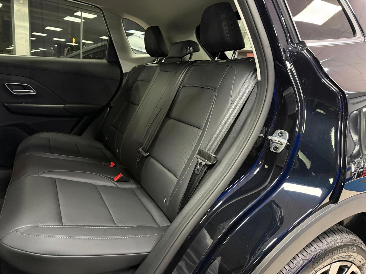 Mg ZS HYBRID + LUXURY