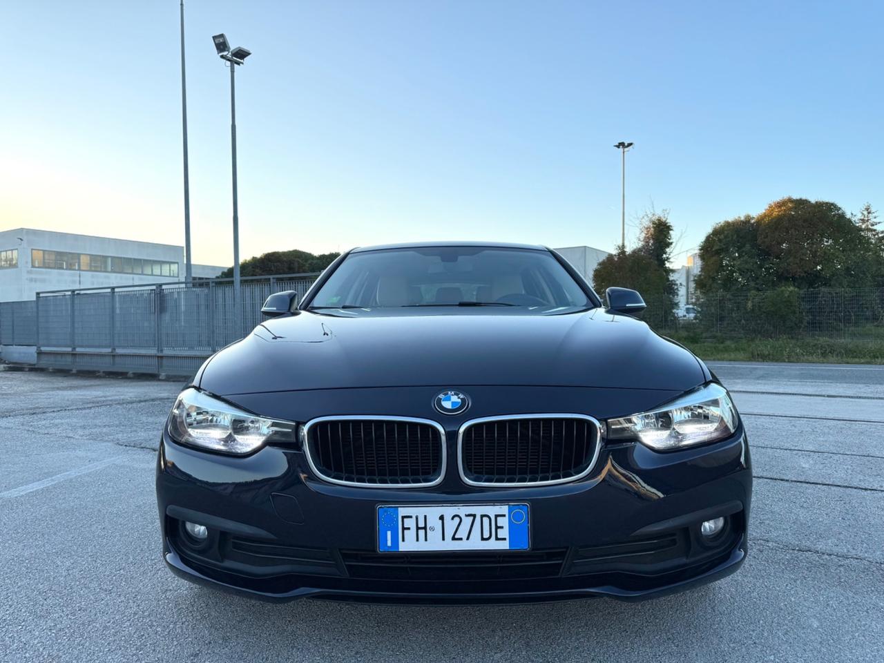 BMW 320d Automatic Touring XDrive - Navi 17