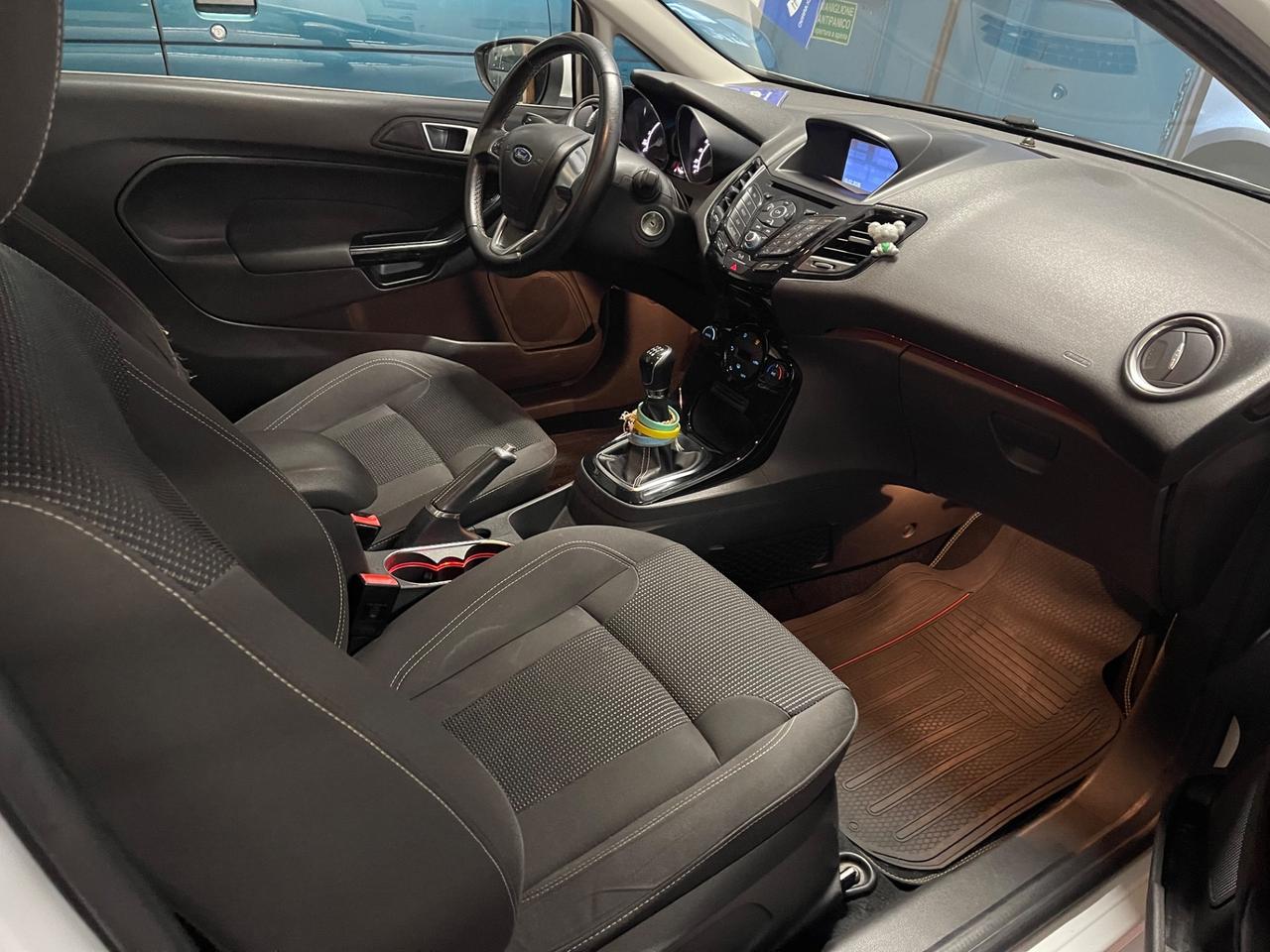 Ford Fiesta 1.5 TDCi 75CV 3 porte Titanium