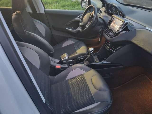 Peugeot 2008 2008 1.2 puretech t Allure s