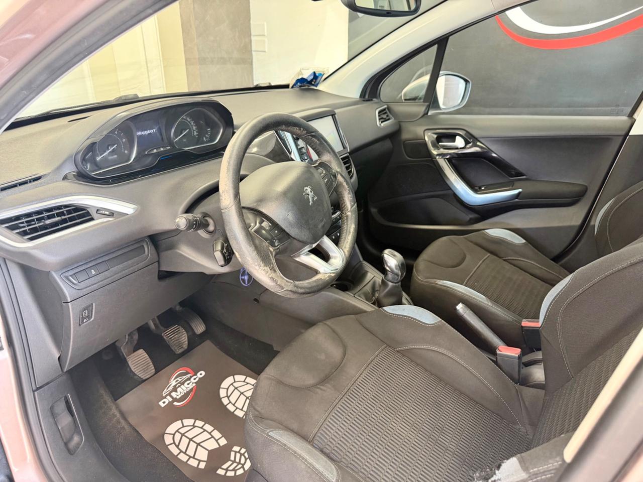 Peugeot 208 1.4 HDi 68 CV 5 porte Allure
