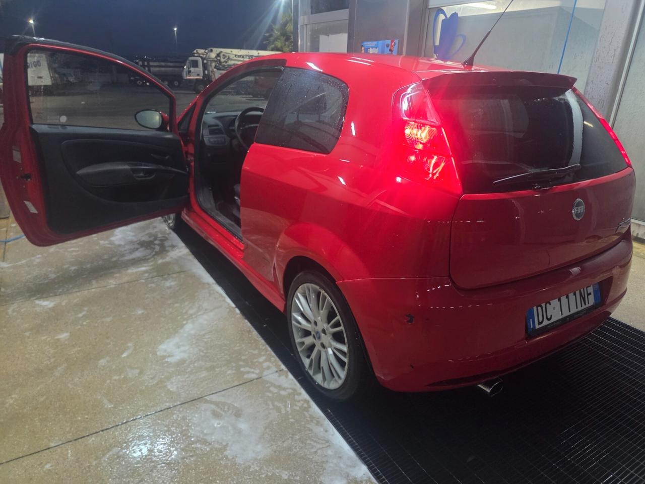 Fiat Grande Punto 1.4 Starjet 16V 3 porte Sport Gpl