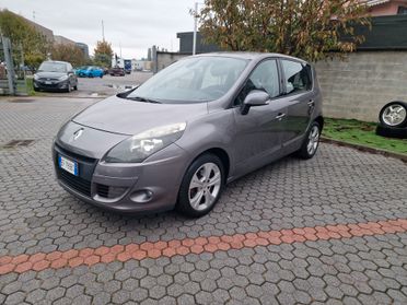 Renault Scenic 1.5 110CV euro 5A 2011