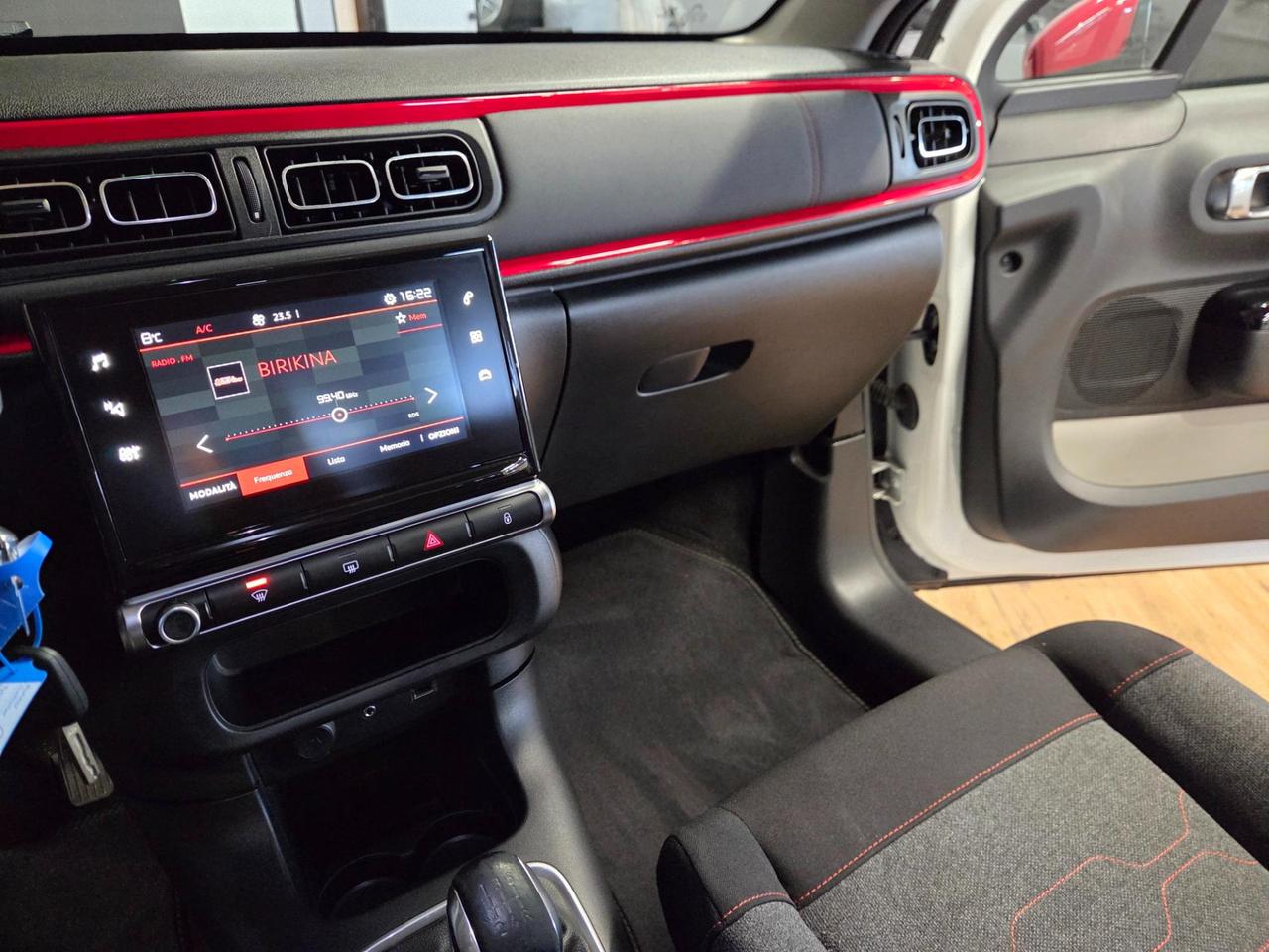 Citroen C3 1.2 Puretech Shine 82cv