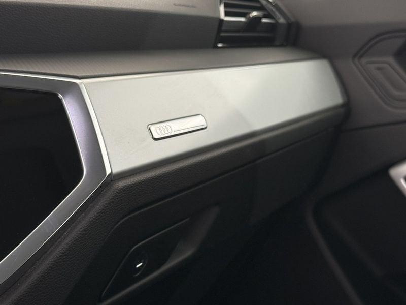 Audi Q3 35 TDI S Tronic Business Advanced ** TETTO PANORAMICO **