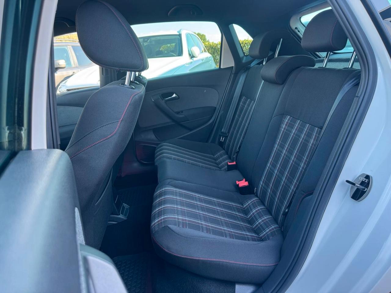 Volkswagen Polo 1.4 TSI DSG 5 porte GTI