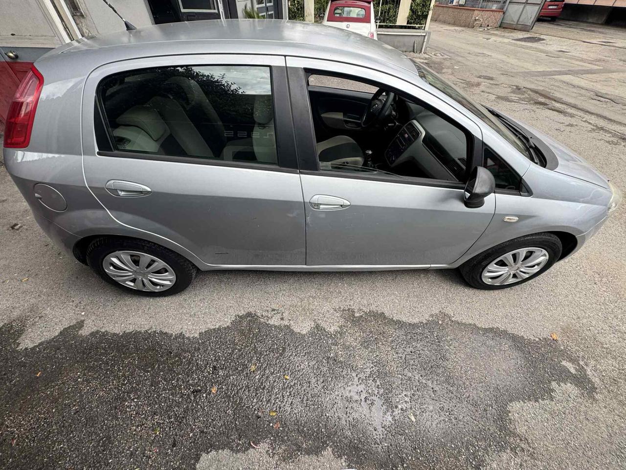 Fiat Grande Punto 1.4 5 porte FULL PROV NORD ITA