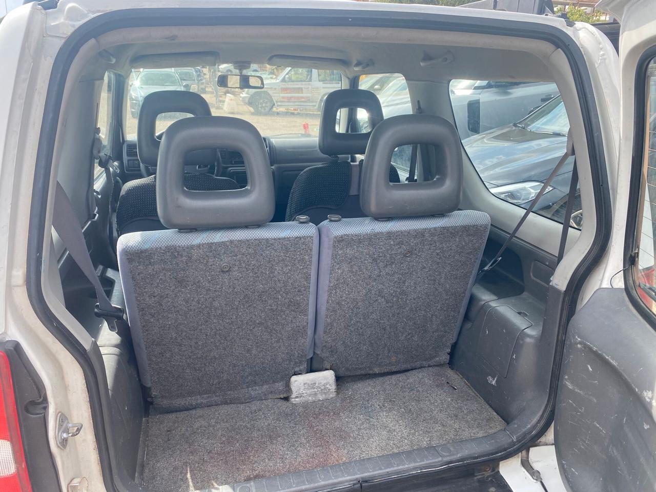 Suzuki Jimny 1.3i 16V 4x4