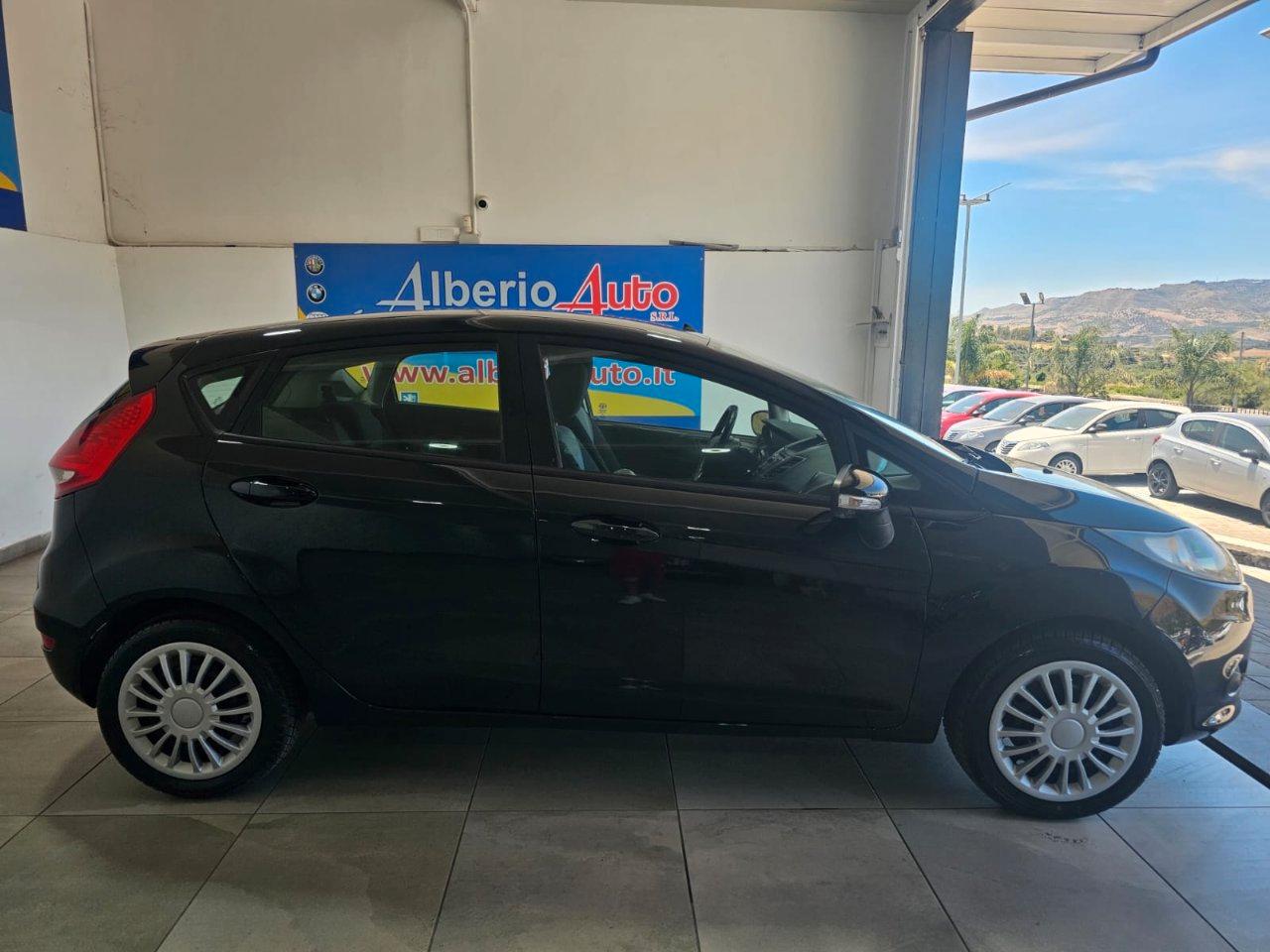 Ford Fiesta 5 Porte Fiesta 5p 1.2 B/GPL 16v Titanium 82cv