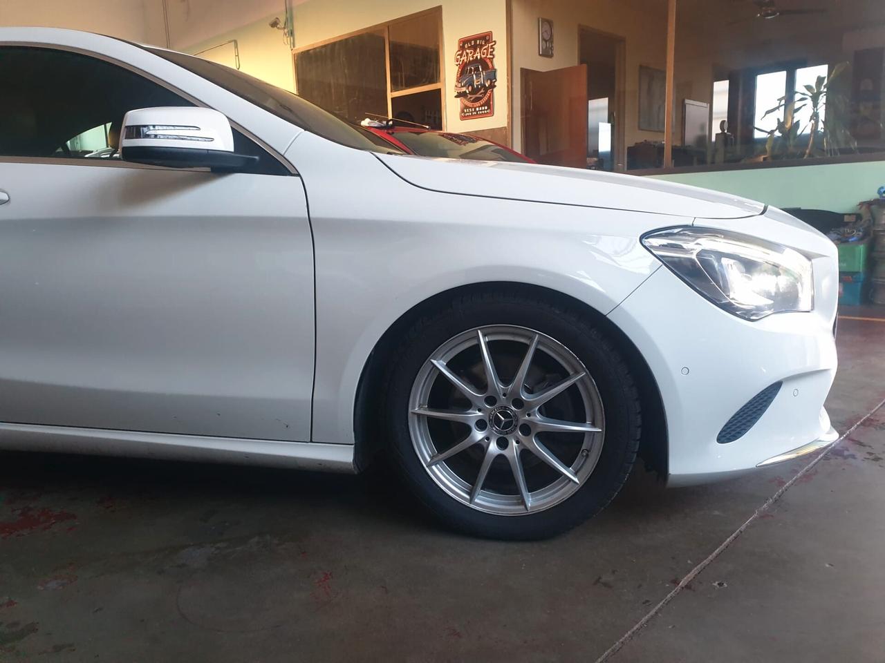 Mercedes-benz CLA 180 CLA 180 Premium