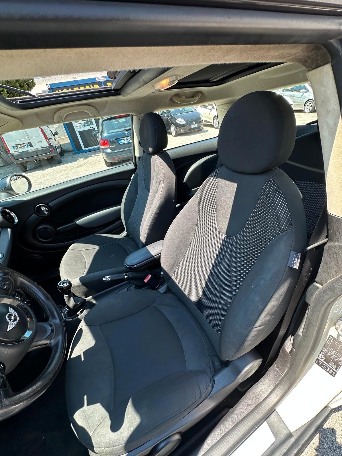 Mini 1.6 16V Cooper D