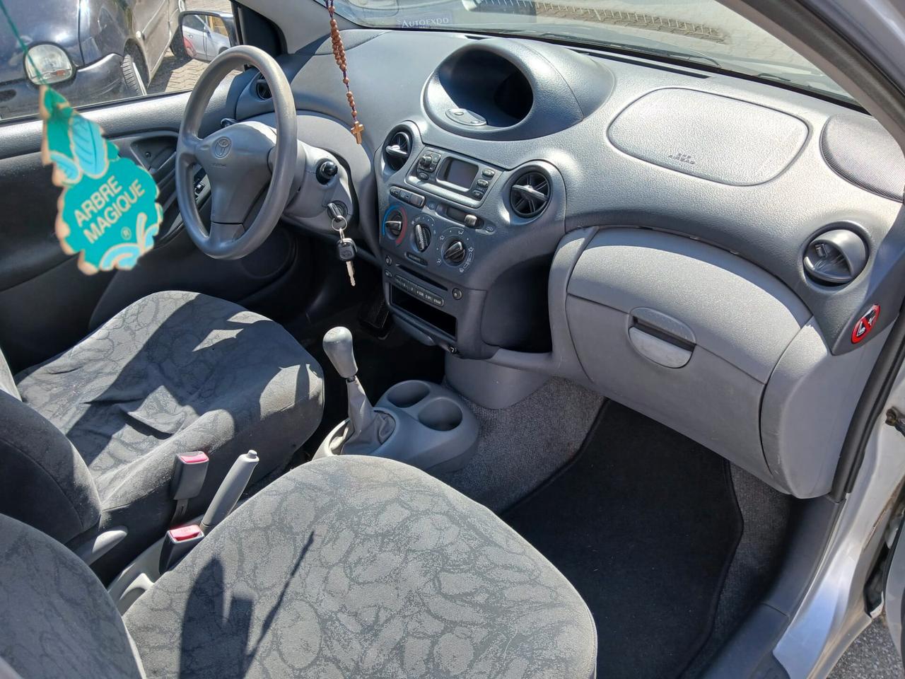 Toyota Yaris 1.0i 16V cat 5 porte '03