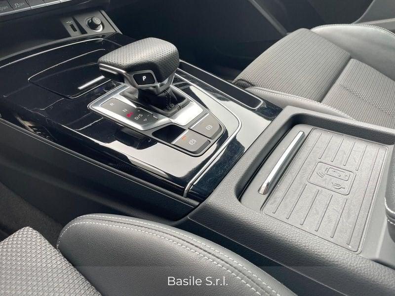 Audi Q5 40 TDI Identity Black quattro S tronic