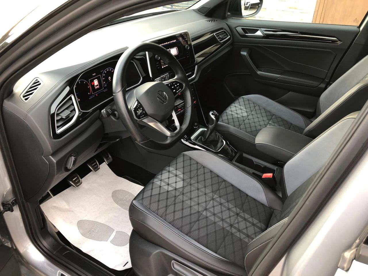 Volkswagen T-Roc 2.0 TDI R-Line SPORT 2023