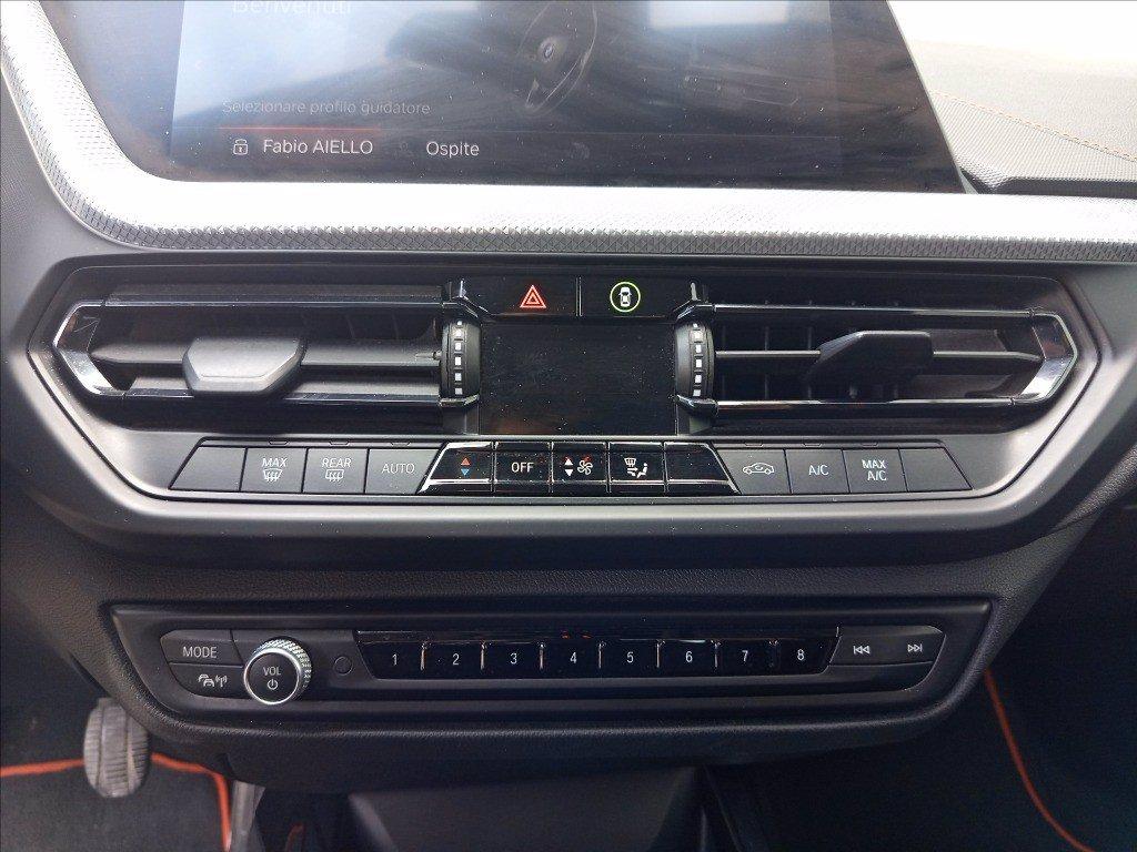 BMW 118d Sport del 2021