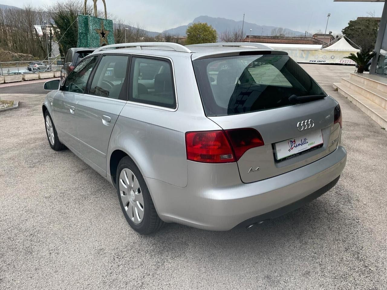 Audi A4 2.0 16V TDI 140 CV