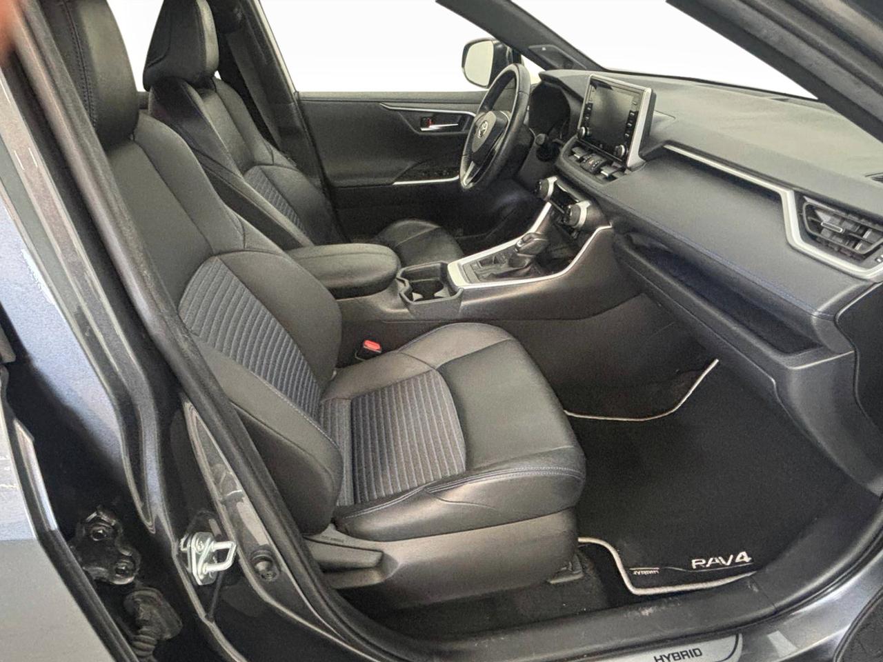 TOYOTA Rav4 V 2019 - Rav4 2.5 vvt-ie h Style 2wd 218cv e-cvt