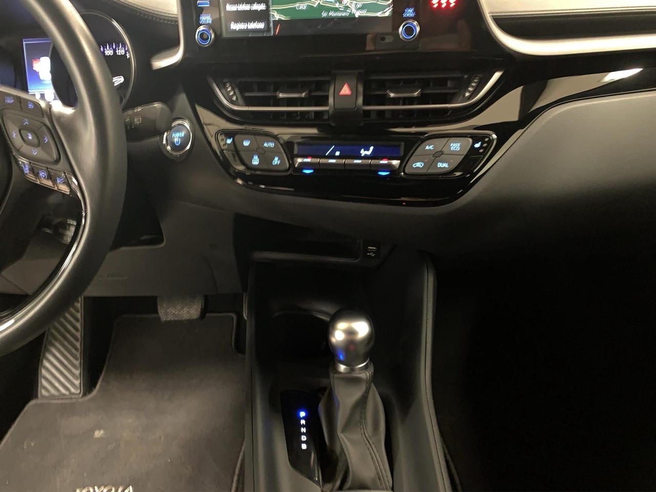 Toyota C-HR 1.8h Business e-cvt