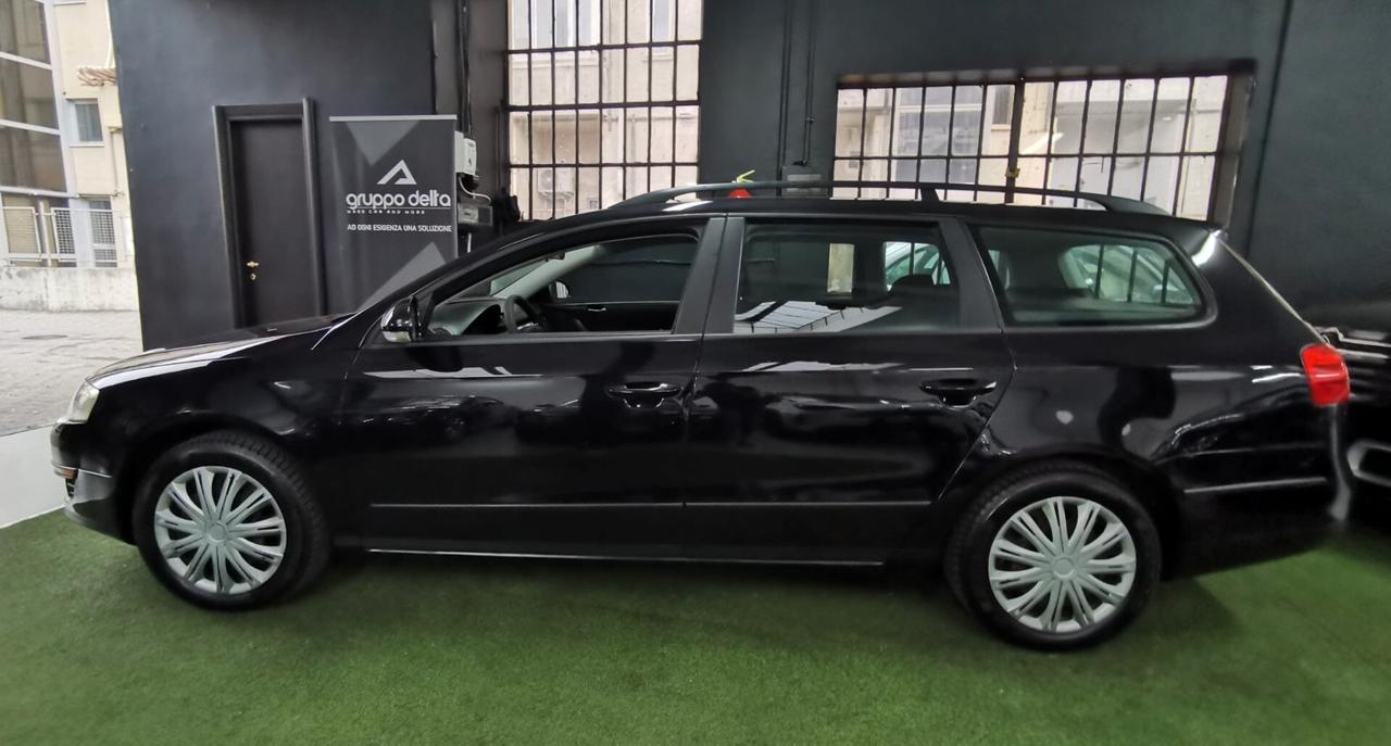 Volkswagen Passat 1.6/102CV Trendline GPL GARANZIA 12 MESI