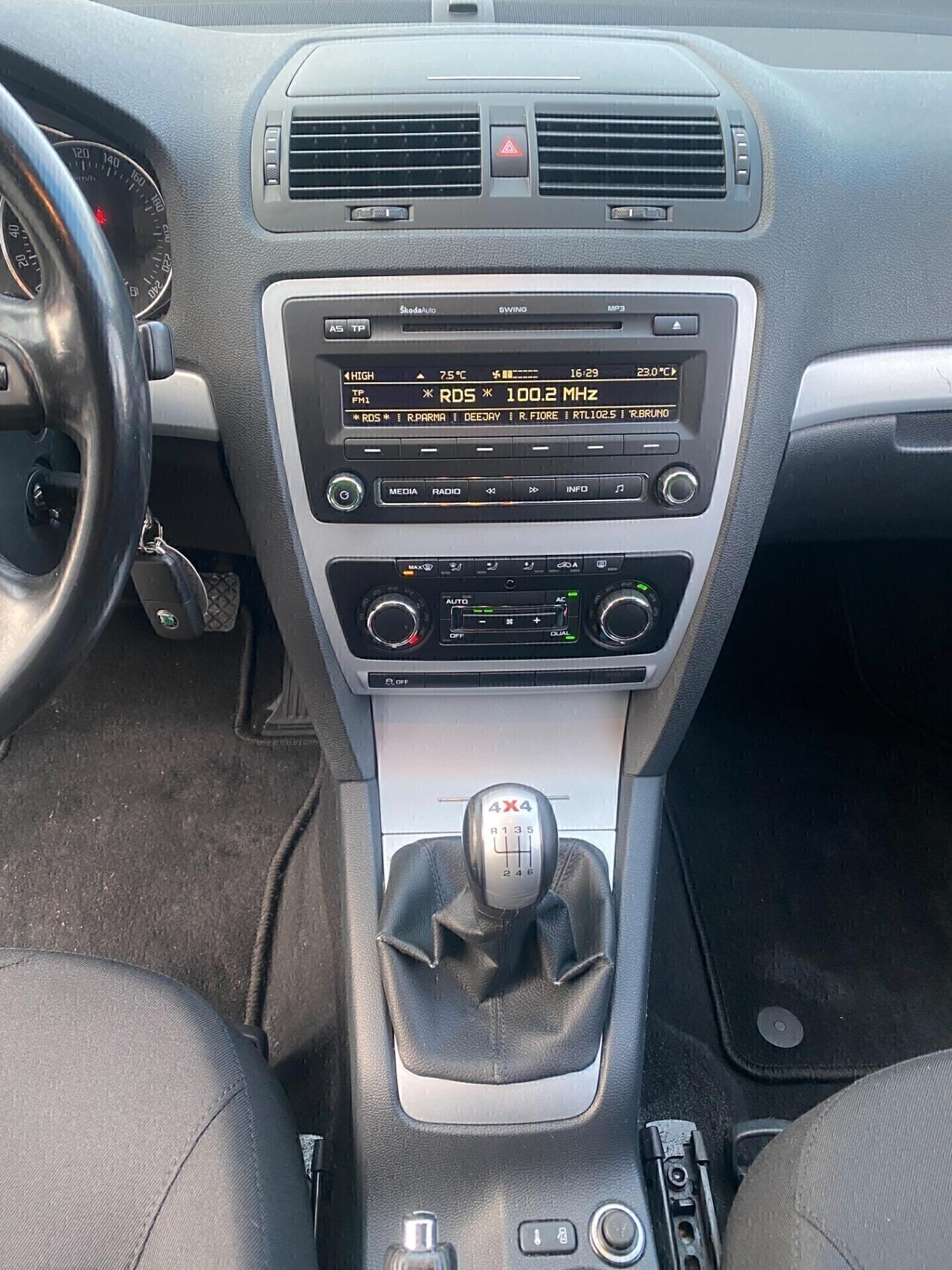 Skoda Octavia 1.6 TDI - 105CV - 4x4