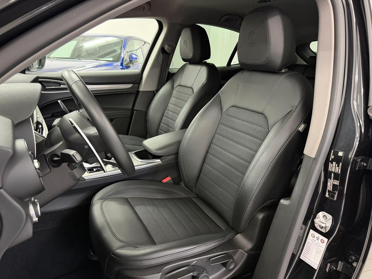 Alfa Romeo Stelvio 2.0 T 200 CV SPRINT CERCHI 19" AT8 Q4 TAGLIANDATA