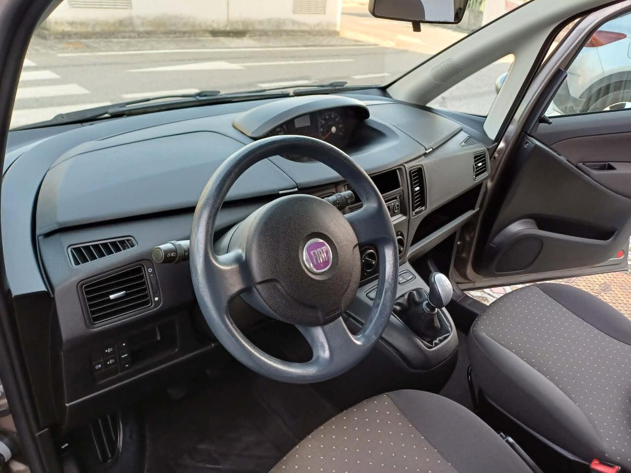 Fiat Idea 1.2 16v 80 cv BlackLabel