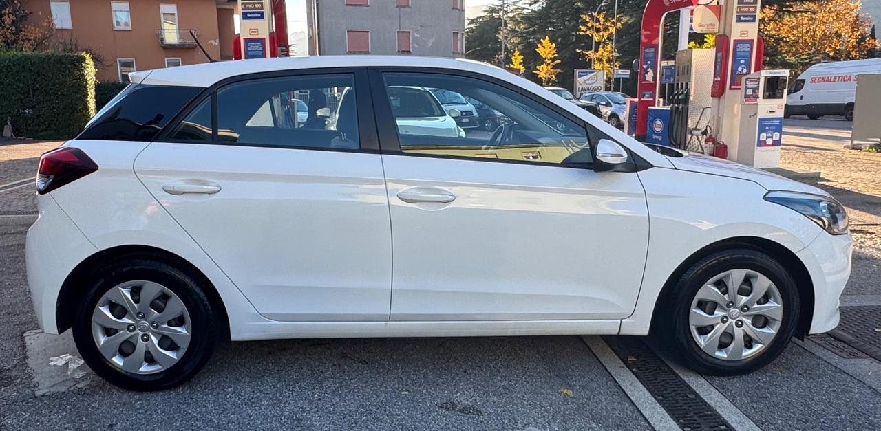 Hyundai i20 1.2 5 porte