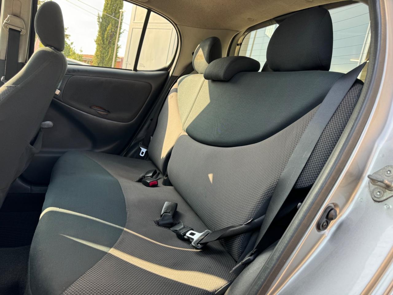 Toyota Yaris 1.0i 16V cat 5p Sol UNIPRO!
