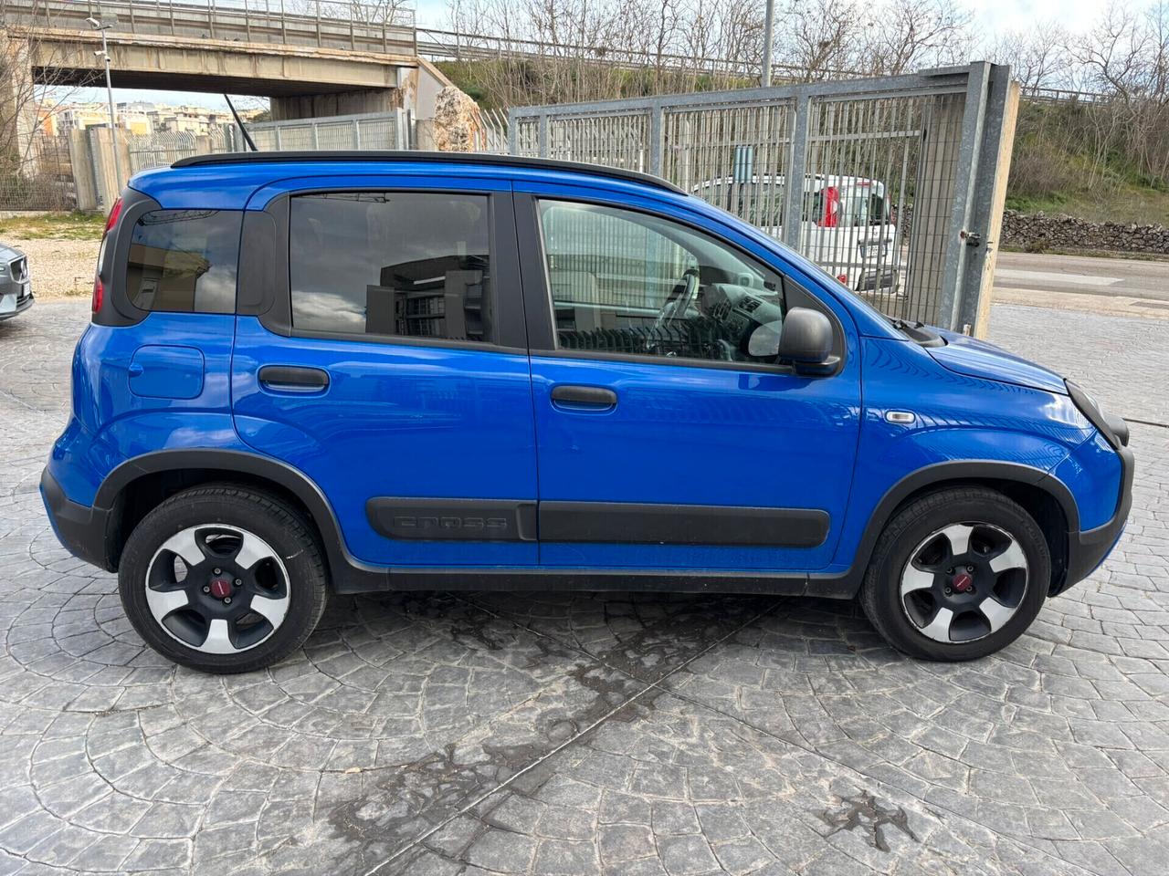Fiat Panda 1.0 FireFly S&S Hybrid City Cross