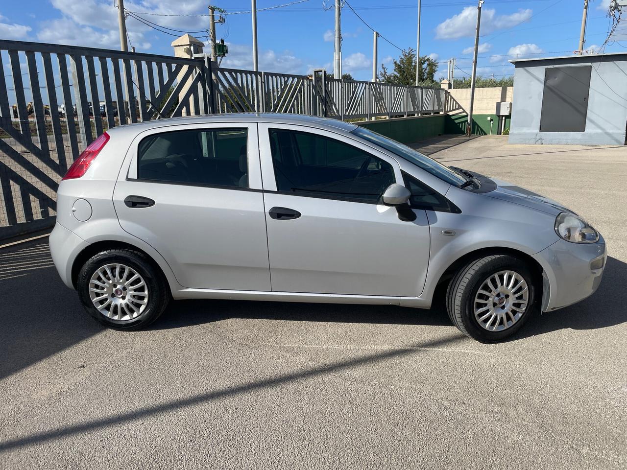 Fiat Punto 1.2 benzina 69cv 5 porte Street