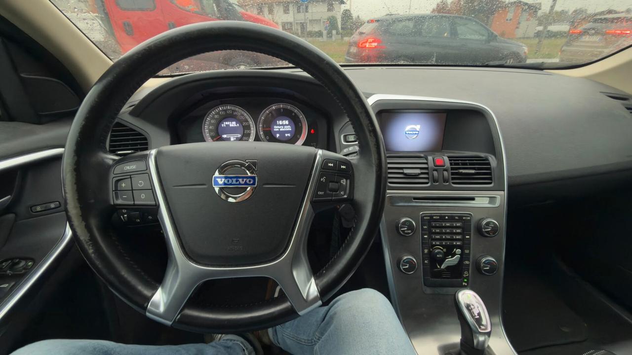 Volvo V60 D4 AWD Geartronic Summum