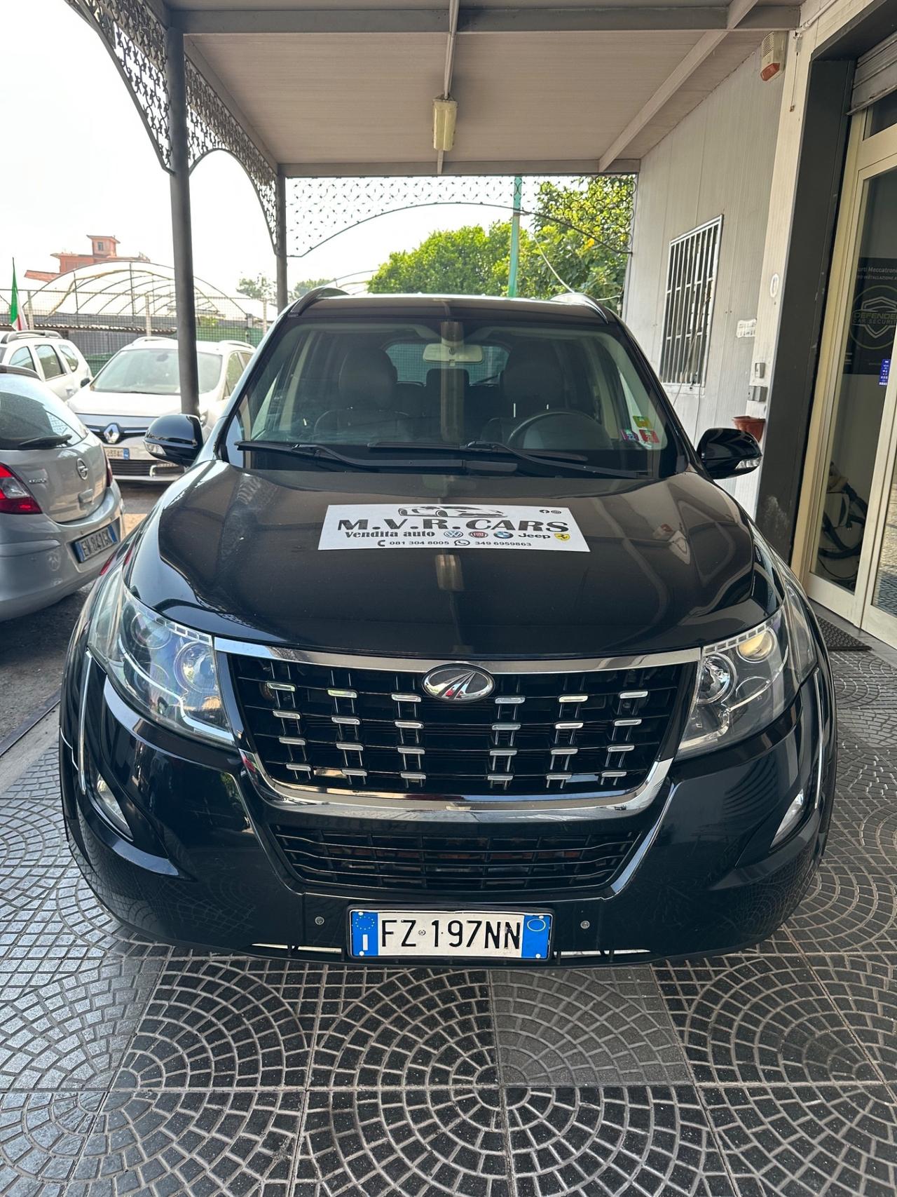 Mahindra XUV500 2.2 16V AWD W10