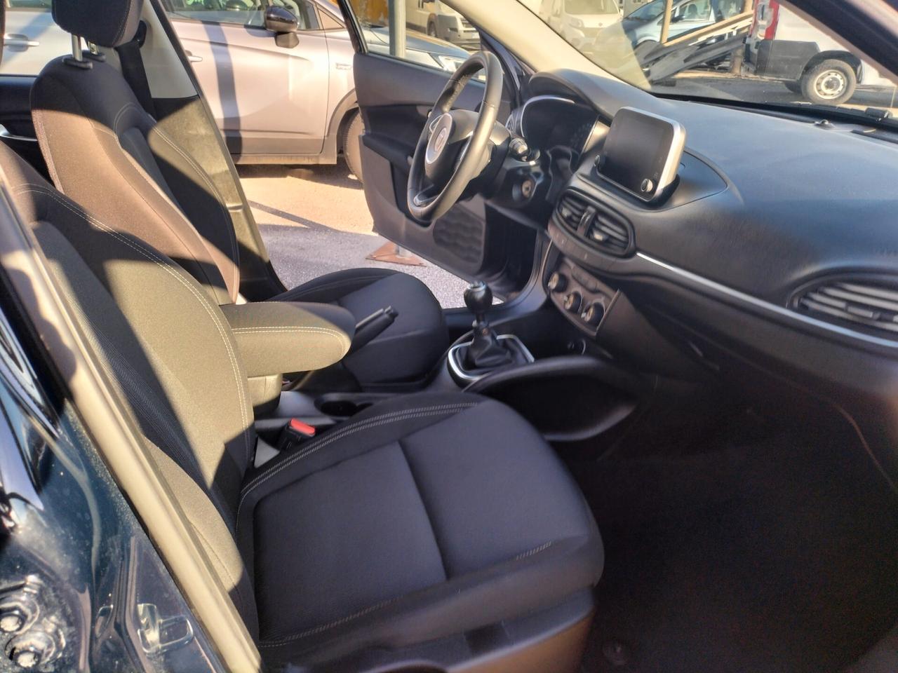 Fiat Tipo 1.6 mjet Easy 5 p